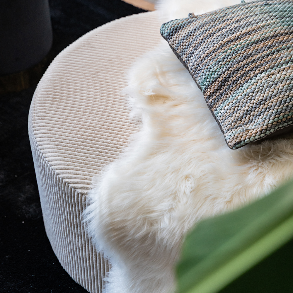 Tapis Uta, peau d'agneau synthétique, 60x180cm gros plan
