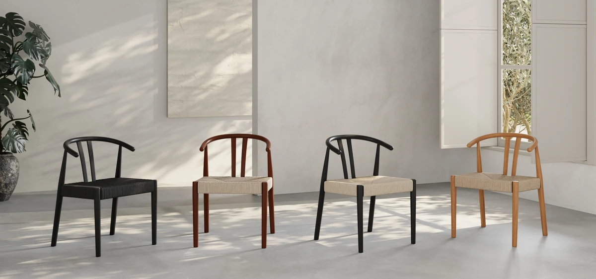 Scandinavische stoelen in licht eiken met gedraaide poten en gevlochten zitting